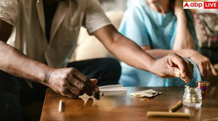 લોકો ઘણીવાર લગ્ન પહેલાં કુંડળીને મેચ કરવા પર ભાર મૂકે છે, પરંતુ સમય બદલાઈ ગયો છે. તે ફક્ત પરંપરા નથી, પરંતુ આરોગ્ય તપાસ પણ એટલી જ મહત્વપૂર્ણ છે. લગ્ન પછી સુખી જીવન સુનિશ્ચિત કરવા માટે કેટલાક આવશ્યક મેડિકલ ટેસ્ટ કરાવવાનું સમજદારીભર્યું છે. ચાલો તમને જણાવીએ કે કયા પરીક્ષણો કરાવવા જોઈએ.