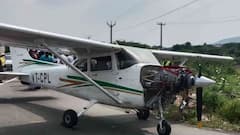 தமிழகமே ஷாக்! .. நடுவானில் உடைந்த கண்ணாடி.. நடுரோட்டில் தரையிறங்கிய விமானம்!