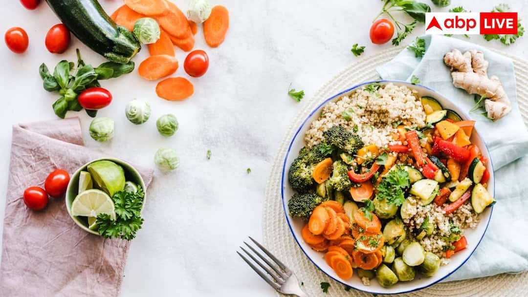 खराब लाइफस्टाइल से बिगड़ रहा लिवर? रोजाना खाएं ये 5 फूड्स, जो नैचुरली करेंगे लिवर की सफाई