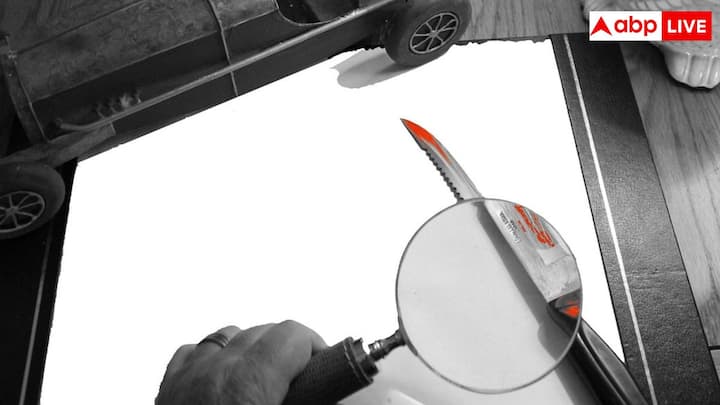 जासूसों को सीआईए, रॉ, आईएसआई या एमआई6 जैसी आधिकारिक खुफिया संस्थाओं द्वारा सीधे नियुक्त किया जाता है. जासूस अपने संचालकों के साथ नियमित संपर्क को बनाए रखते हैं. वहीं अगर स्लीपर सेल की बात करें तो वह अक्सर औपचारिक सरकारी एजेंसी के बजाय गुप्त नेटवर्क से जुड़े हुए होते हैं. उन्हें किसी भी ऑपरेशन से बहुत पहले ही स्थापित कर दिया जाता है और खुलासे से बचने के लिए संचार को पूरी तरह से काट दिया जाता है.