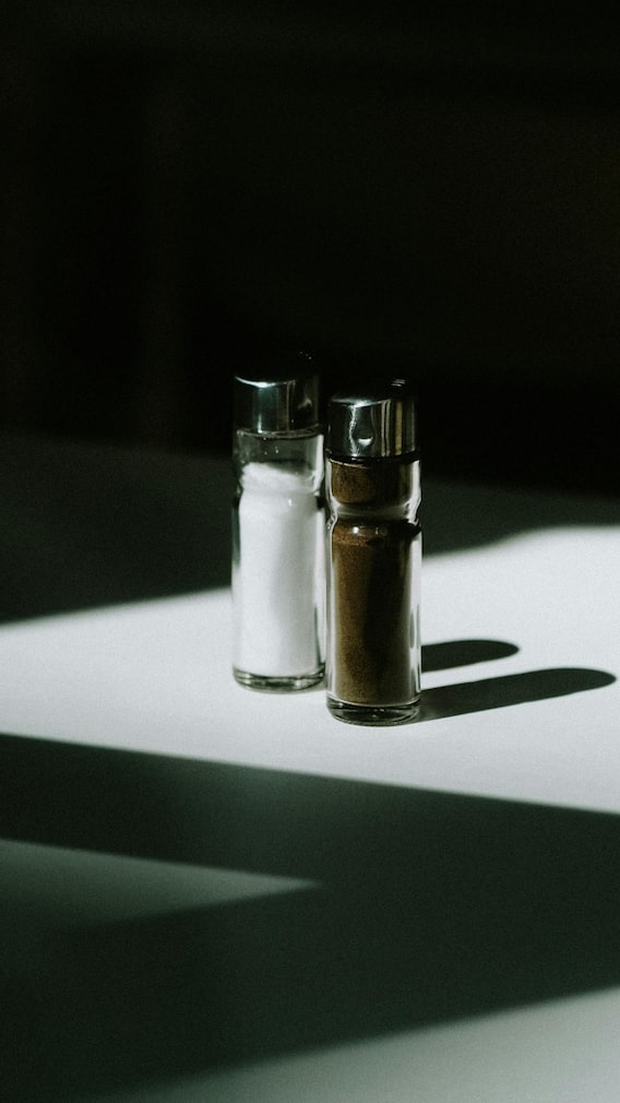 கருப்பு மிளகு, வெள்ளை மிளகு - எது உடலுக்கு நல்லது? நீங்க எத யூஸ் பன்றீங்க?