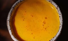 अब कॉफी में हल्दी का तड़का, जानिए टर्मरिक कॉफी को लेकर एक्सपर्ट्स के बताए 7 जबरदस्त फायदे