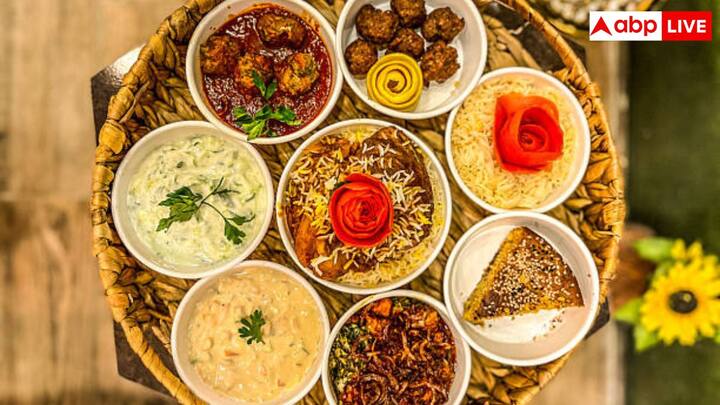 वैसे तो दोनों विधियां व्यवहार में अलग-अलग हैं लेकिन हर विधि अपने समुदाय के प्रकृति, दिव्यता और नैतिकता के संबंध को दर्शाती है.