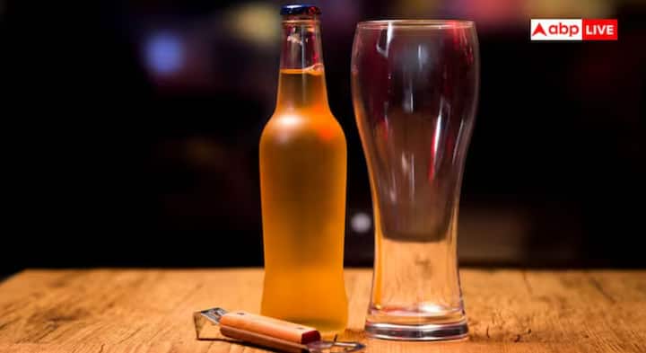 Liquor Price: ਭਾਰਤੀ ਅਤੇ ਵਿਦੇਸ਼ੀ ਸ਼ਰਾਬ ਦਾ ਨਸ਼ਾ ਭਾਵੇਂ ਵੱਖ-ਵੱਖ ਨਾ ਹੋਵੇ, ਪਰ ਉਨ੍ਹਾਂ ਦੀਆਂ ਕੀਮਤਾਂ ਵੱਖ-ਵੱਖ ਹਨ। ਦੋਵਾਂ ਵਿਚਕਾਰ ਕੀਮਤਾਂ ਜਾ ਫਰਕ ਕਿਉਂ ਹੈ? ਆਓ ਜਾਣਦੇ ਹਾਂ।