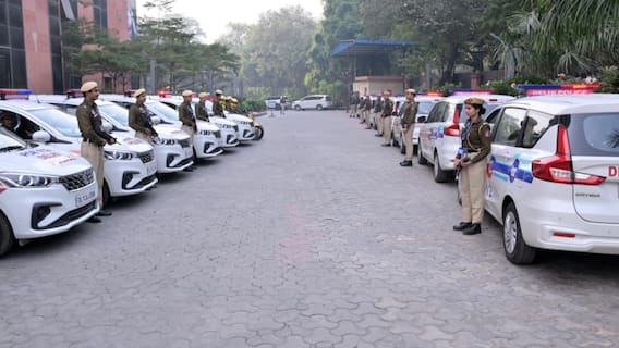 Delhi News: दिल्ली पुलिस ने बढ़ाई फील्ड फोर्स, 55 नई PCR वैन और 156 ओम्नी बाइक को हरी झंडी