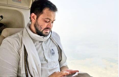 રાષ્ટ્રીય જનતા દળ (RJD) ના તેજસ્વી યાદવે કાંટે કી ટક્કર બાદ રાઘોપુર બેઠક પર જીત મેળવી છે. તેમણે ભારતીય જનતા પાર્ટી (BJP) ના તેમના હરીફ સતીશ કુમાર રાયને મોટા માર્જિનથી હરાવ્યા છે. જ્યારે વલણો આવી રહ્યા હતા ત્યારે તેજસ્વી ઘણા રાઉન્ડની મતગણતરીમાં ક્યારેક આગળ તો ક્યારેય પાછળ હતા.