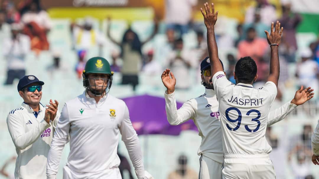 IND vs SA 1st Test: Indian Bowlers Crash South African Party In First Session