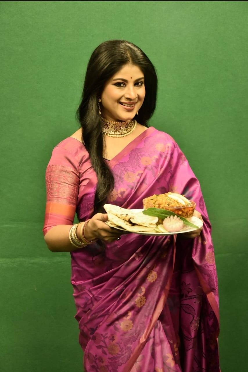 Bengali TV Show: 'রাঁধুনি'-তে সঞ্চালকের মুখবদল, রান্নাঘরের দায়িত্ব নিচ্ছেন এই দুই জনপ্রিয় অভিনেত্রী!