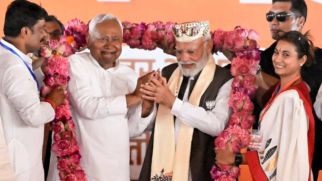 NDA Govt Formation: Nitish Kumar Meets Bihar Governor, No Resignation Explained 19 નવેમ્બરે બિહારમાં મોટો ધડાકો? નીતિશ કુમારે કેમ અટકાવી રાખ્યું રાજીનામું? જાણો રાજકીય ગણિત