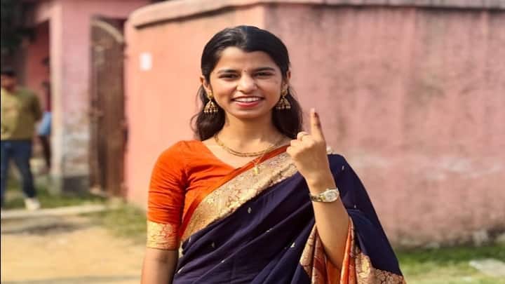 મૈથિલી ઠાકુરની આટલા હજાર મતોથી જીત, બિહારને મળી સૌથી Youngest MLA