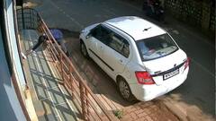 Madhya Pradesh: காரில் வந்த இளைஞர்.. திடீரென கேட்டுக்குள் கையை விட்டு செய்த காரியம்!