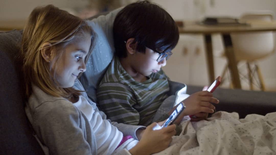 Children’s Day 2025: Screen Time And Mental Health — Red Flags Parents Shouldn’t Ignore