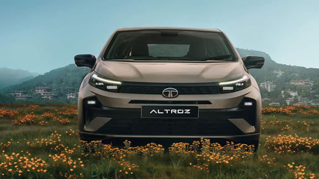 Tata Altroz Discount: டிஸ்.. டிஸ்.. டிஸ்கவுண்ட்..! 6 லட்சம் ரூபாய்க்கு கீழே Tata Altroz கார் - இவ்ளோ தள்ளுபடியா?