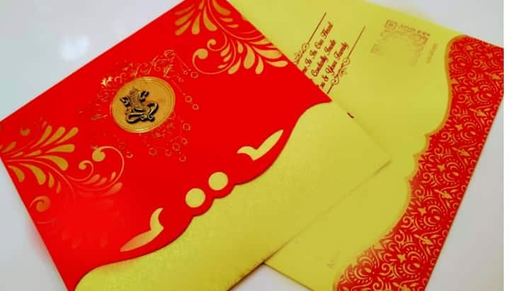 After marriage, most of the cards are thrown away by people. In most of the wedding cards, Lord Ganesha's picture is printed, but after the marriage, people throw it away. In such a situation, Lord Ganesha is insulted. Avoid printing pictures of any deity in the card.