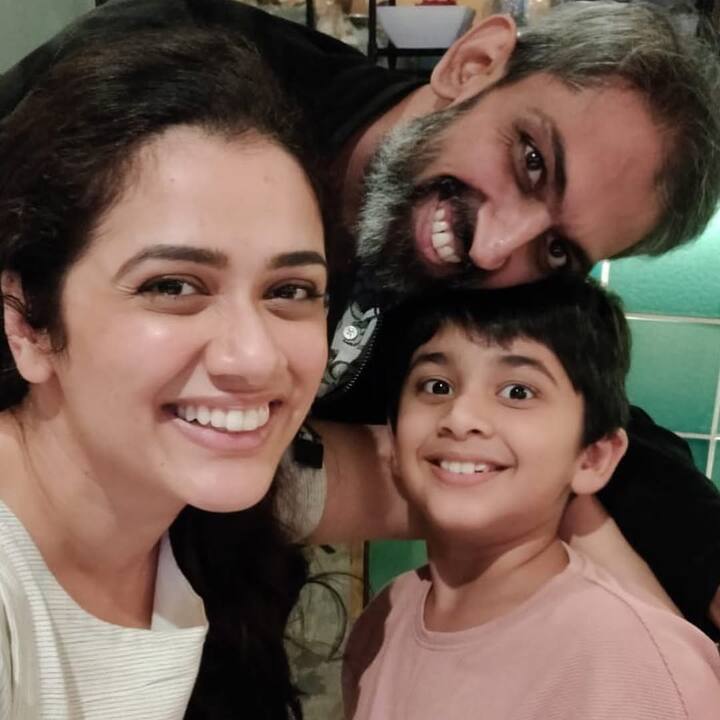 गिरीजा आणि सुहृद यांना एक मुलगा असून त्याचं नाव कबीर आहे. तो 12 वर्षांचा आहे.