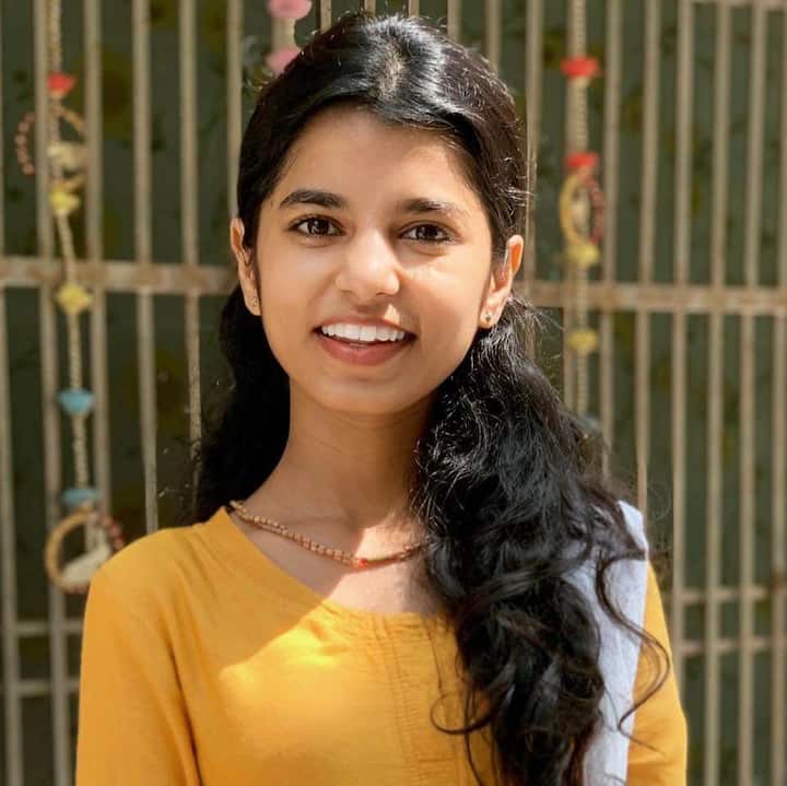 तिने अनेक संगीत स्पर्धांमध्ये सहभाग घेऊन तिच्या मेहनतीने आणि सातत्यामुळे आपली ओळख अधिक बळकट झाली. संगीत क्षेत्रातील अनुभवामुळे लोकांमध्ये तिचा प्रभाव वाढत गेला.