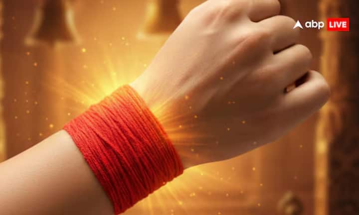 ਜੋਤਿਸ਼ ਸ਼ਾਸਤਰ ਦੇ ਅਨੁਸਾਰ, ਲਾਲ ਧਾਗਾ ਬੰਨ੍ਹਣ ਨਾਲ ਬੁਰੀ ਨਜ਼ਰ ਤੋਂ ਬਚਿਆ ਜਾਂਦਾ ਹੈ ਅਤੇ ਬ੍ਰਹਮ ਸ਼ਕਤੀ ਦਾ ਅਹਿਸਾਸ ਹੁੰਦਾ ਹੈ। ਮੰਗਲਵਾਰ ਨੂੰ ਨਵਰਾਤਰੀ ਅਤੇ ਹਨੂੰਮਾਨ ਜਯੰਤੀ ਵਾਲੇ ਦਿਨ ਲਾਲ ਧਾਗਾ ਬੰਨ੍ਹਣ ਲਈ ਸਭ ਤੋਂ ਵਧੀਆ ਦਿਨ ਹੈ।