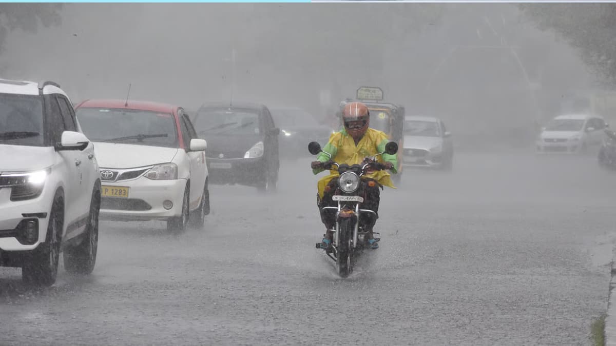 TN Weather: நாளை வங்கக் கடலில் உருவாகும் காற்றழுத்த தாழ்வு பகுதி: கனமழை எச்சரிக்கை! புயலாக மாறுமா?