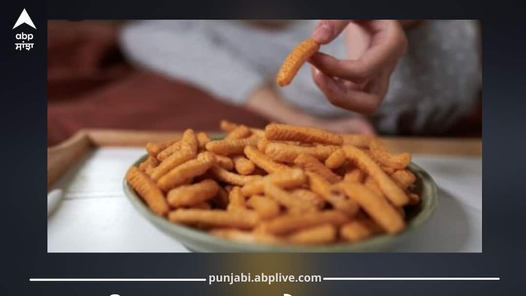 ਬੱਚਿਆਂ ਤੋਂ ਬਜ਼ੁਰਗਾਂ ਤੱਕ ਦੇ ਜਿਗਰ ਲਈ ਖਤਰਨਾਕ ਕੁਰਕੁਰੇ, ਨਿਊਟ੍ਰਿਸ਼ਨਿਸਟ ਨੇ ਦੱਸੇ 5 ਵੱਡੇ ਨੁਕਸਾਨ KurKure Harmful for Liver from Kids to Elders: Nutritionist Lists 5 Major Side Effects ਬੱਚਿਆਂ ਤੋਂ ਬਜ਼ੁਰਗਾਂ ਤੱਕ ਦੇ ਜਿਗਰ ਲਈ ਖਤਰਨਾਕ ਕੁਰਕੁਰੇ, ਨਿਊਟ੍ਰਿਸ਼ਨਿਸਟ ਨੇ ਦੱਸੇ 5 ਵੱਡੇ ਨੁਕਸਾਨ