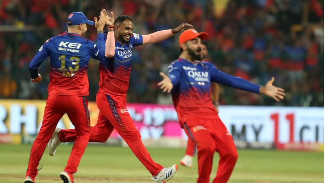 खिलाड़ी पर चल रहा रेप केस, फिर भी RCB ने किया रिटेन, सोशल मीडिया पर तगड़ा बवाल