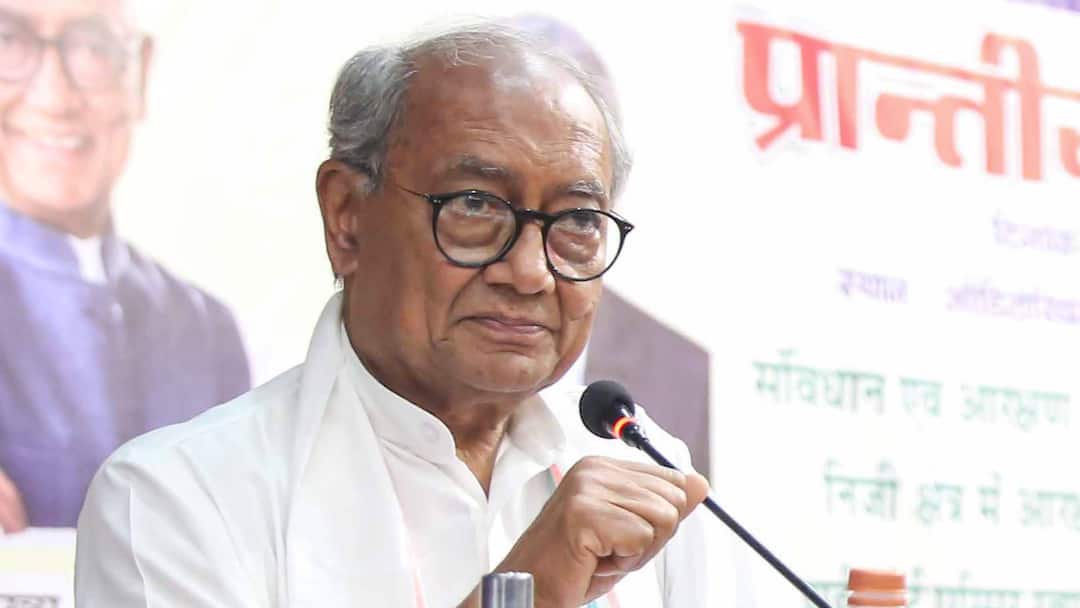 'बिहार चुनाव के नतीजे उत्तर कोरिया और चीन जैसे', महागठबंधन की हार पर भड़के दिग्विजय सिंह digvijay singh claims bihar election results look like north korea russia china voting pattern 'बिहार चुनाव के नतीजे उत्तर कोरिया और चीन जैसे', महागठबंधन की हार पर भड़के दिग्विजय सिंह