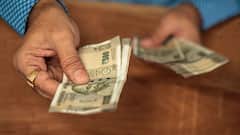 एक दिन में कितना कैश निकाल सकते हैं आप, जान लीजिए बैंक का नियम