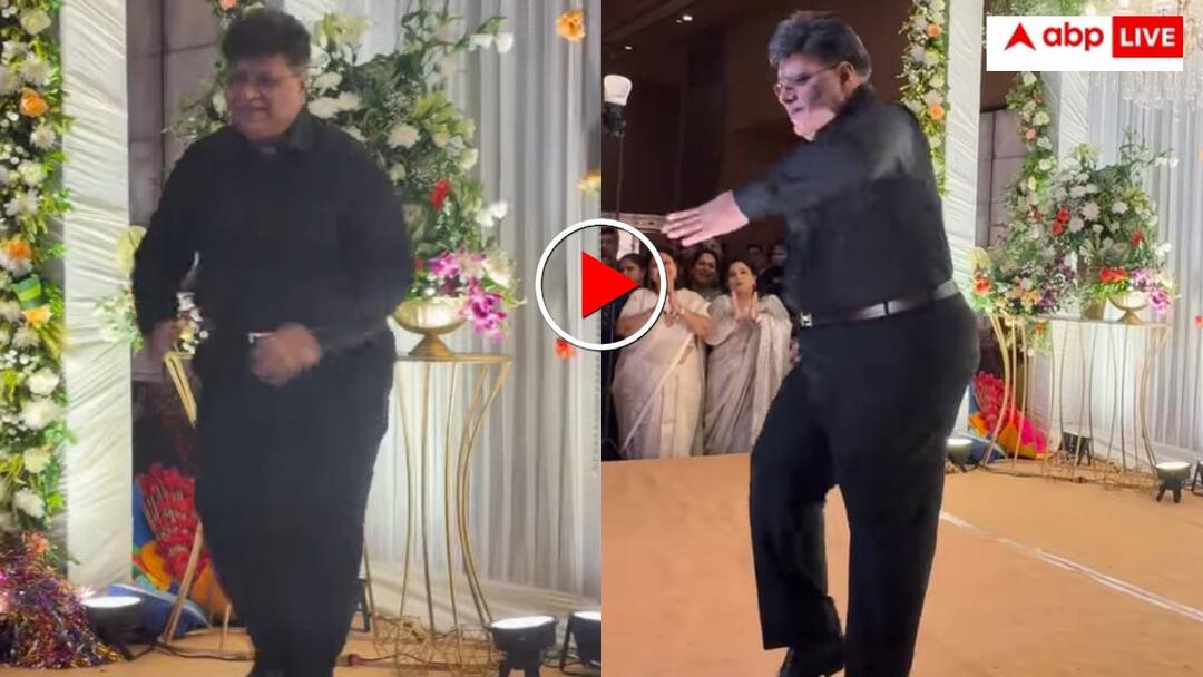 दुल्हन के पिता ने शादी में ठुमकों से उड़ाया गर्दा! ब्रेक डांस से सभी को किया हैरान- शर्मा गए नौजवान, वीडिये वायरल Bride father did wonderful break dance for her leaving everyone shocked video goes viral trending दुल्हन के पिता ने शादी में ठुमकों से उड़ाया गर्दा! ब्रेक डांस से सभी को किया हैरान- शर्मा गए नौजवान, वीडिये वायरल