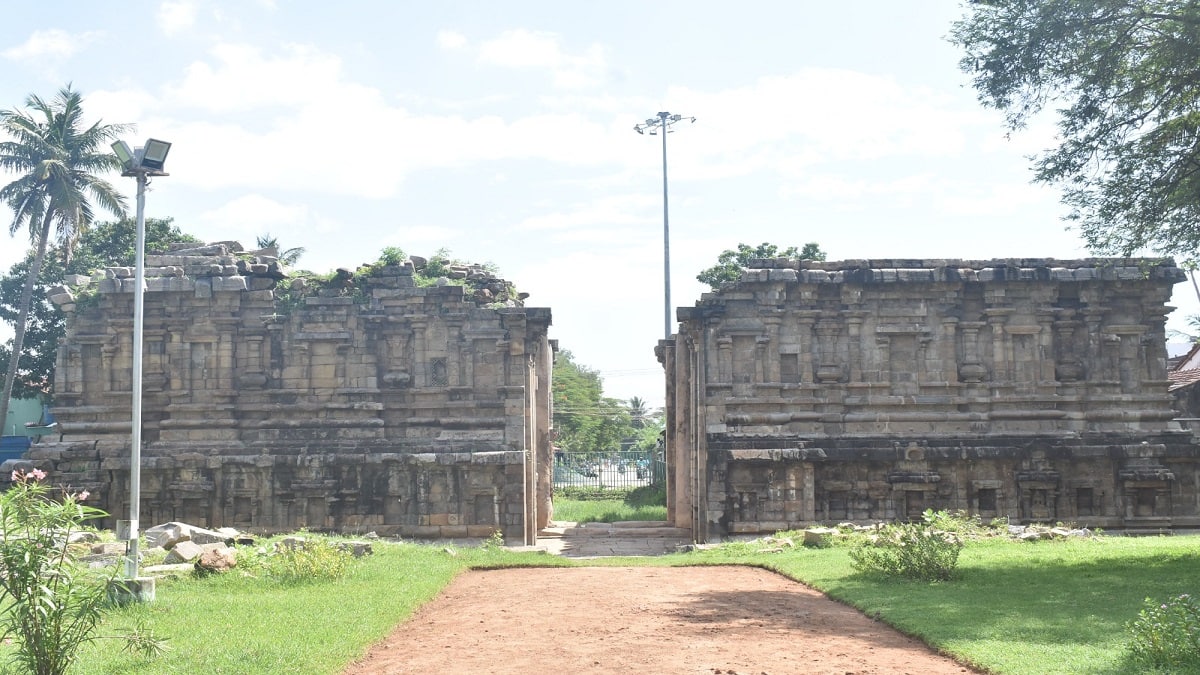 21 வருஷம் ஆகிடுச்சு... குடமுழுக்கு எப்போது நடத்துவீங்க ஆபீசர்ஸ்... வலுக்கிறது பக்தர்களின் கோரிக்கை