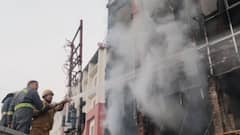 गोरखपुर में चार मंजिला रेस्टोरेंट-बैंक्वेट में लगी भीषण आग, केयरटेकर की दम घुटने से मौत