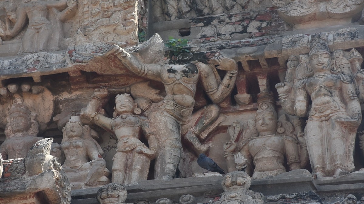 21 வருஷம் ஆகிடுச்சு... குடமுழுக்கு எப்போது நடத்துவீங்க ஆபீசர்ஸ்... வலுக்கிறது பக்தர்களின் கோரிக்கை