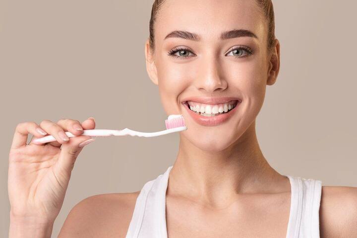 जर हिरड्यांची ही समस्या वाढली तर ती पायरिया सारख्या गंभीर आजारात बदलू शकते.