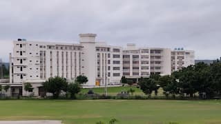 Delhi Blast Al-Falah University: दिल्ली दहशतवादी हल्ल्यात आणखी तिघांच्या मुसक्या आवळल्या; थेट अल फलाह विद्यापीठाविरोधत दोन गुन्हे दाखल