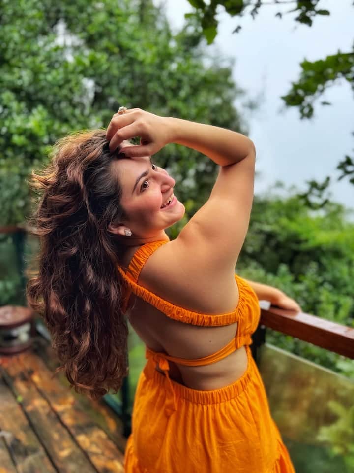 अभिनय में करियर शुरू करने से पहले, शिवालिका ओबेरॉय ने 'किक' और 'हाउसफुल 3' में सहायक निर्देशक के रूप में काम किया था।