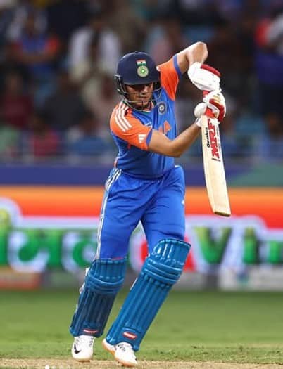 ਸ਼੍ਰੇਅਸ ਅਈਅਰ ਤੋਂ ਬਾਅਦ ਕਪਤਾਨ ਸ਼ੁਭਮਨ ਗਿੱਲ ICU 'ਚ ਭਰਤੀ, ਖਿਡਾਰੀਆਂ ਦੀ ਵਧੀ ਚਿੰਤਾ...