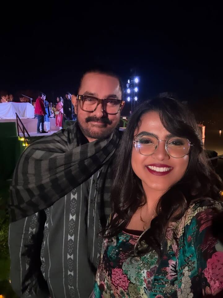 She also posted a cheerful selfie with Aamir Khan, who kept his look simple in a black kurta, along with a short video featuring MS Dhoni.