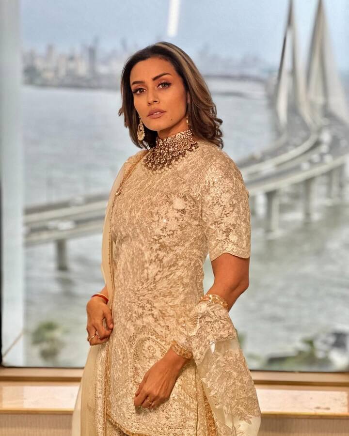 शादी के बाद नम्रता और महेश बाबू के दो बच्चों एक बेटे और एक बेटी के पेरेंट्स बने. दोनों ही सोशल मीडिया पर अपनी लुक के जरिए छाए रहते हैं.