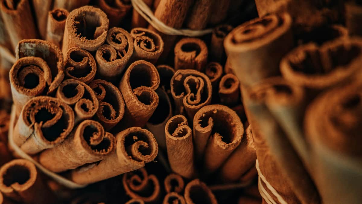 10 Kitchen Spices That Reduce Inflammation Naturally