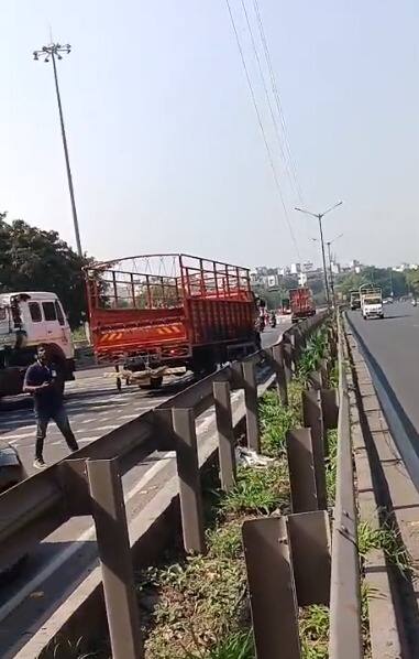 दरम्यान, आजपासूनच नवले ब्रिजवरील वाहतूक धीम्या गतीने करण्यात आली होती. कारण, येथील पुलावरुन प्रवास करताना वाहनांना 30 च्या स्पीडने गाडी चालवणे बंधनकारक केले होते. मात्र, तरीही अपघाताची घटना घडली आहे.
