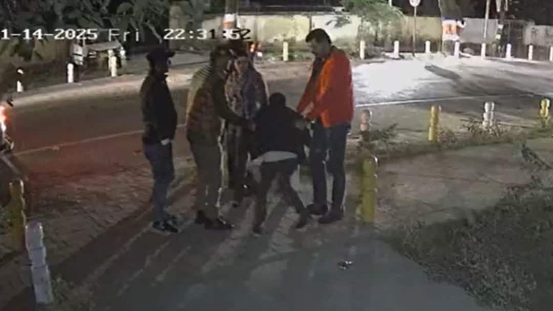 देहरादून में फिर दिखी VIP कल्चर की दबंगई, पूर्व विधायक के बेटे पर मारपीट का आरोप dehradun vip culture Overtake Dispute incident divy pratap singh yashovardhan police investigation ann देहरादून में फिर दिखी VIP कल्चर की दबंगई, पूर्व विधायक के बेटे पर मारपीट का आरोप