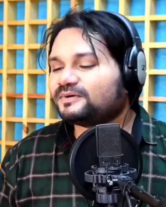 ਵੈਂਟੀਲੇਟਰ 'ਤੇ ਮਸ਼ਹੂਰ ਗਾਇਕ, ਲਿਵਰ ਹੋਇਆ ਫੇਲ੍ਹ; ਸਾਬਕਾ ਮੁੱਖ ਮੰਤਰੀ ਨੇ ਜਤਾਈ ਚਿੰਤਾ...