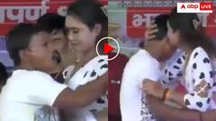 ये कैसी श्रद्धांजलि सभा है भाई... दुलारचंद की शोक सभा में हो रहा था लौंडा नाच? वीडियो वायरल