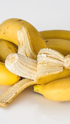 5 Skin Benefits Of Banana Peel For Instant Natural Glow