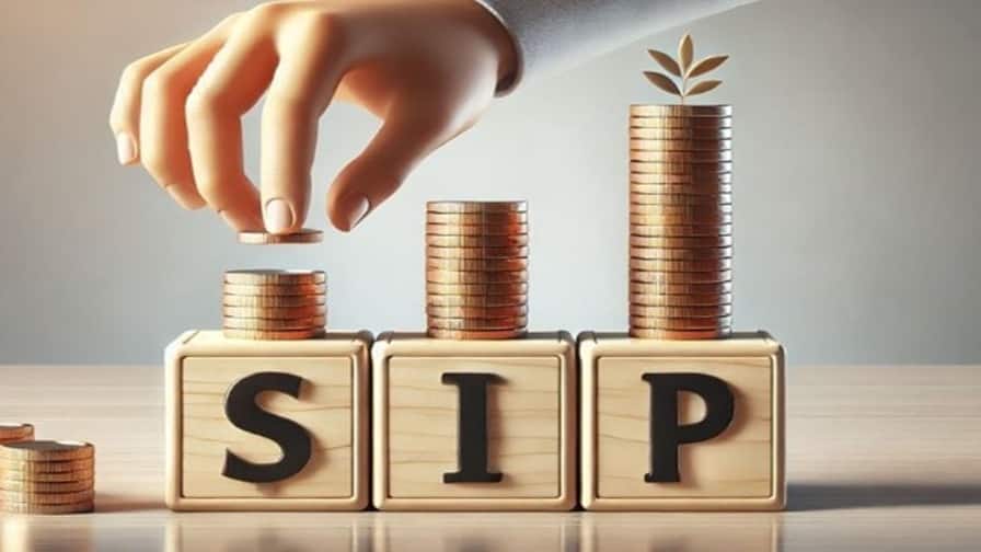 build 1 crore corpus 4000 monthly sip 50 30 20 rule calculator Investment Tips: નાનો પગાર પણ બનાવી શકે છે કરોડપતિ! માત્ર 4,000 રૂપિયાની બચતથી ઉભું કરો 1.38 કરોડનું ફંડ