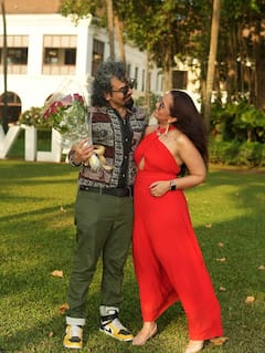 'सपने सुहाने लड़कपन के' फेम एक्ट्रेस रूपल त्यागी ने की सगाई, बॉयफ्रेंड ने घुटनों पर जाकर किया प्रपोज