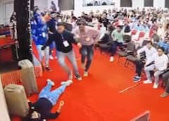 Surat: ચાલુ સ્પીચે મોતનું તેડું! કોલેજના સ્ટેજ પર બોલતાં બોલતાં અમદાવાદની 24 વર્ષીય યુવતી ઢળી પડી, હાર્ટ એટેકની આશંકા