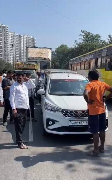 पुण्यातील या पुलावर आठवडाभरात दुसरी मोठी दुर्घटना घडल्याने प्रवाशांमध्ये चिंता व्यक्त करण्यात येत आहे. अपघाताचे नेमकं कारण काय? याचा तपास पोलिसांकडून करण्यात येत आहे.
