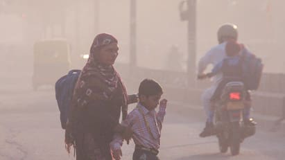 Delhi Continues To Choke As AQI Hits 500: GRAP-4 Emergency, Outdoor Sports Banned