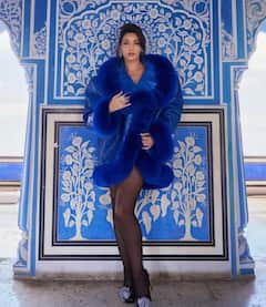 Nora Fatehi Photos: એક્ટ્રેસ નોરા ફતેહીનો જોવા મળ્યો ગ્લેમરસ અંદાજ, તસવીરોમાં જુઓ સિઝલિંગ અવતાર