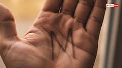 Palmistry: हथेली की रेखाओं पर 'M' निशान का बनना किस बात का संकेत हैं?