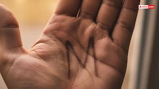 Palmistry : మీ అరచేతిలో 'M' గుర్తు ఉందా? అది దేనికి సంకేతమో తెలుసా?